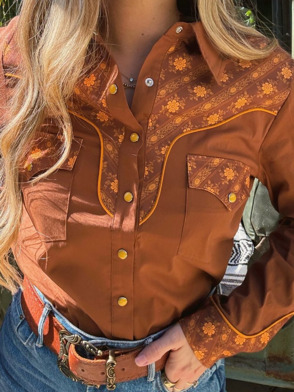 John Wayne Western Pearl Snap Button Up Top in Rust